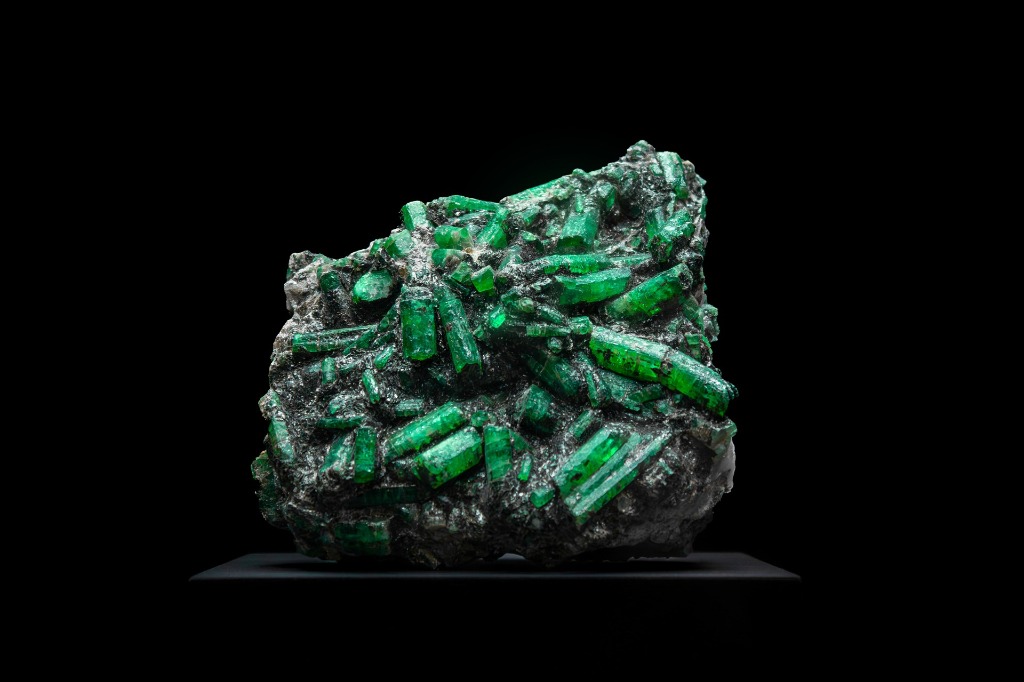 Raw Emerald Minerals